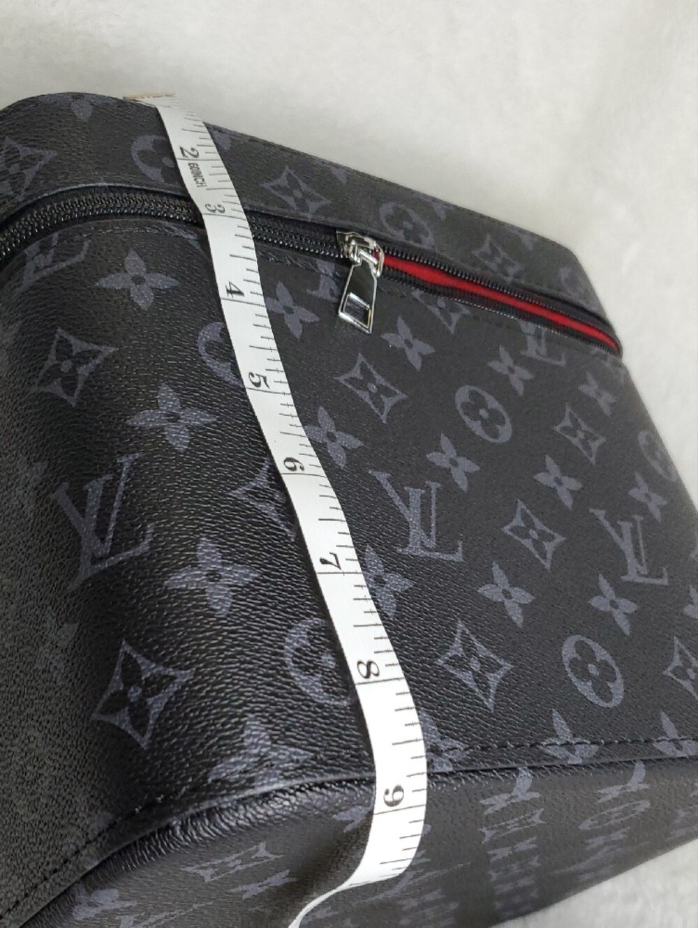 Lv Black Monogram Toiletry Case - Picture 11 of 11
